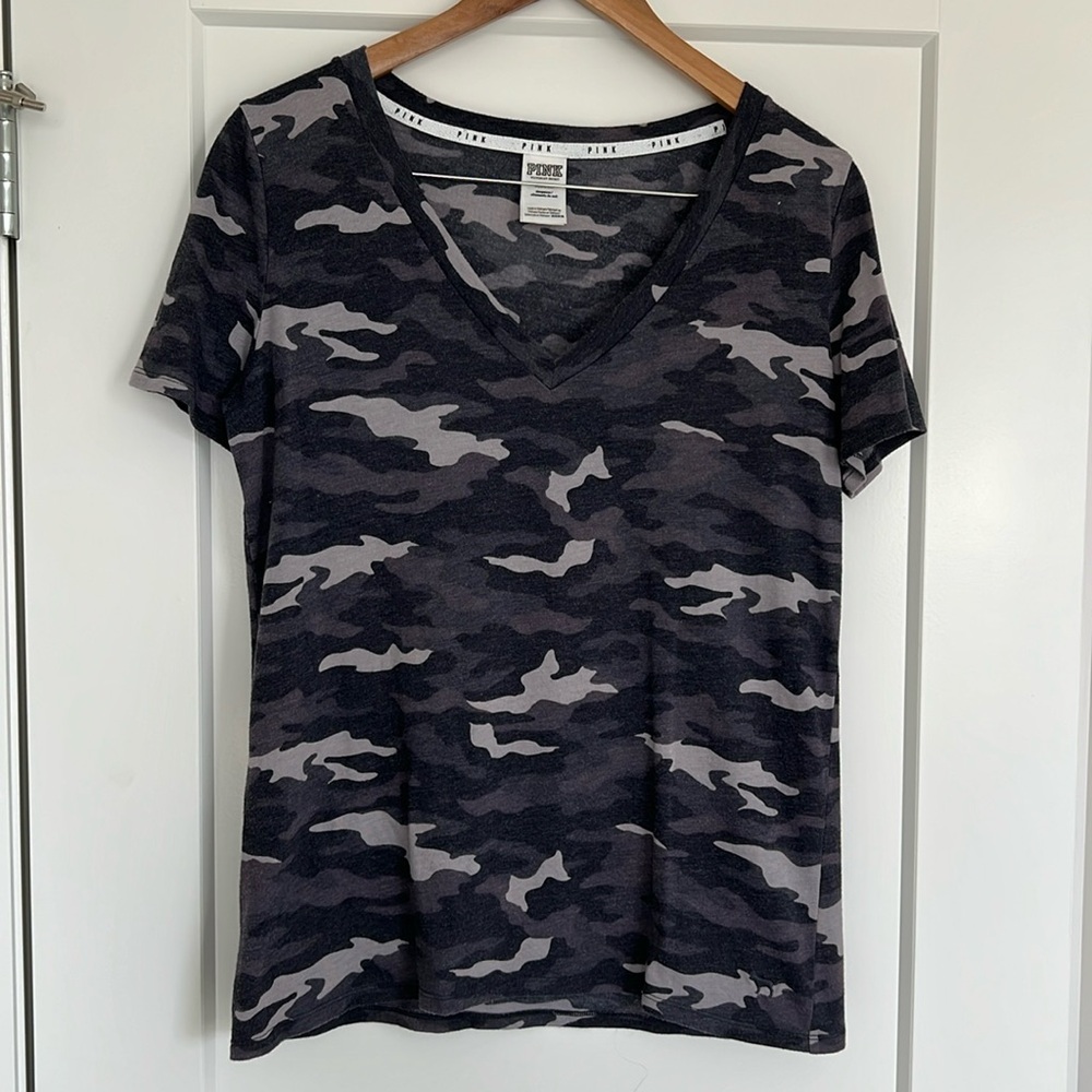 PINK, Victorias Secret T-Shirt